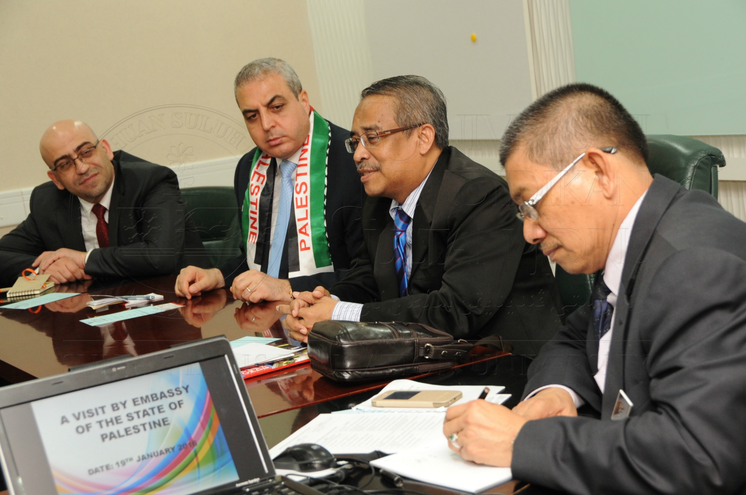 PRO 16 3 PALESTINEHAS 7649